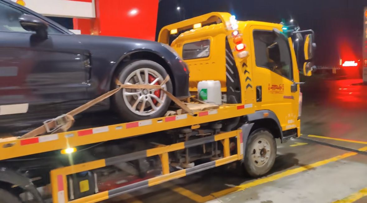 江门行车途中遇到突发状况该如何呼叫道路救援？